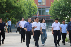 熱烈歡迎縣領(lǐng)導(dǎo)來我公司調(diào)研指導(dǎo)工作